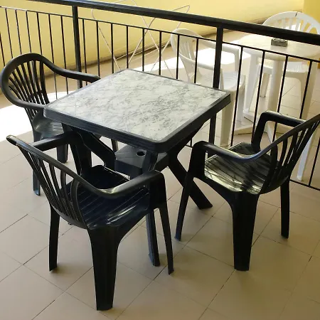 Petio Apartmanhotel *