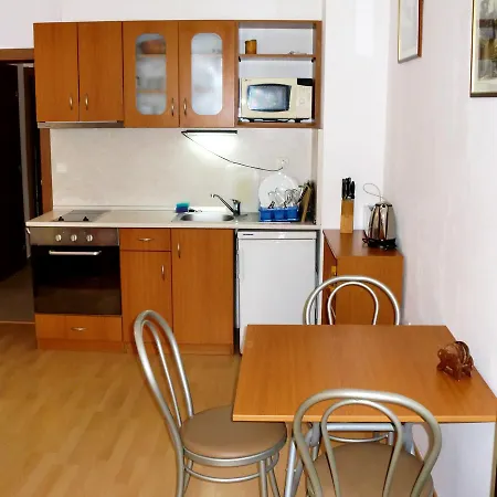 Aparthotel Petio